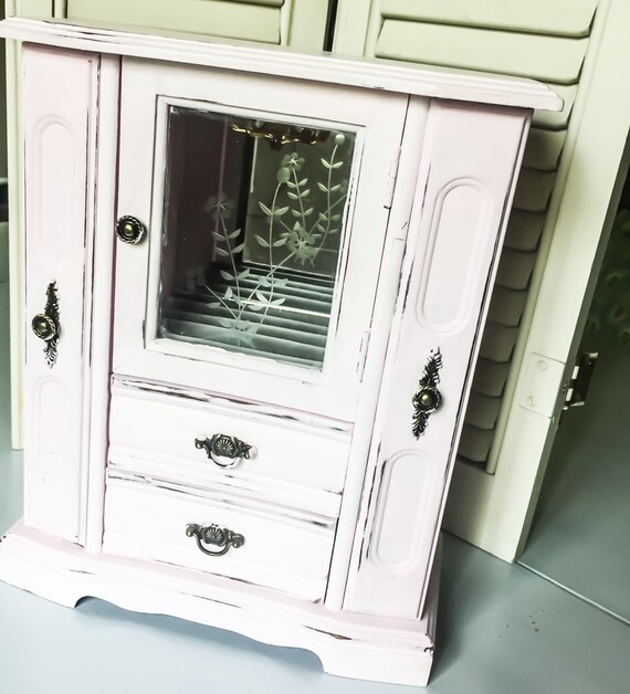 Light Pink Jewelry Box