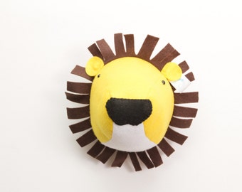 Felt taxidermy lion, lion wall hanging, animal head, Lenny the lion. Kids room nursery decor. Wall mount. Faux taxidermy, lion head