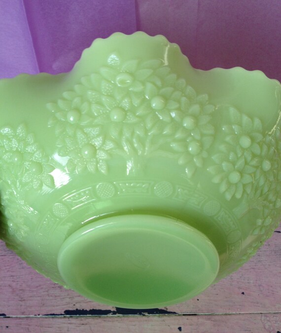 Vintage Jadeite Fenton Jadeite Ruffled Bowl by DigginForTreasure