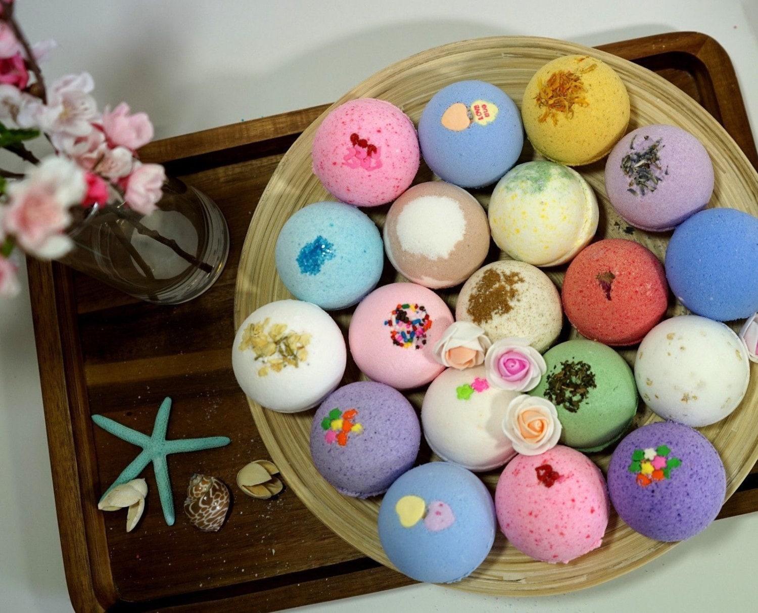 Pack Of 8 Bath Bombs 45 Oz Each Large Fizzy Assorted Colors