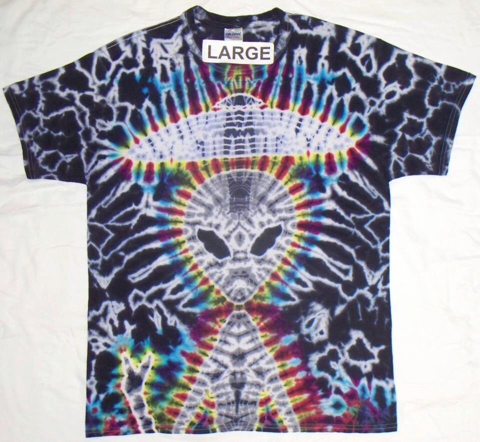 tie dye alien shirt