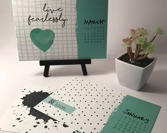 SALE Mini 2017 Desk Calendar with display stand - Monthly Calendar - 2017 quote Calendar - 2017 Desk Calendar - Quote Calendar - Graphic