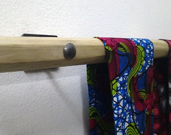 Chestnut tree branch with iron brackets. Towel hanger. Curtain rod hanger. Bastone in legno di castagno con staffe.