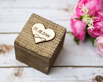 Wedding Ring Box Rustic Ring Bearer Burlap Personalized Infinity Ring Bear Box Wooden Lace Holder Shabby Chic Wedding ceremony