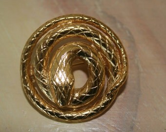 Yves saint Laurent pin