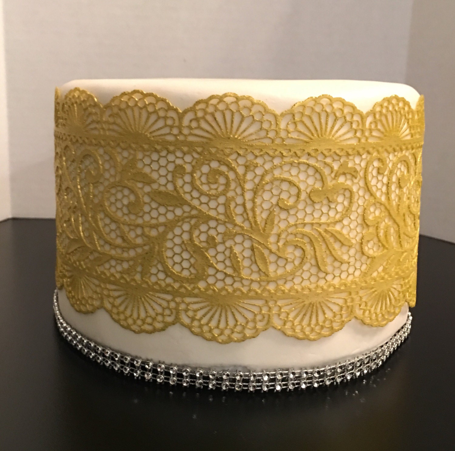 2 x Edible Sugar Lace Edible Cake Lace Cake Lace Applique