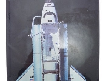 Space Shuttle Illustrated Hardcover Book Bill Yenne 1986 1st Edition