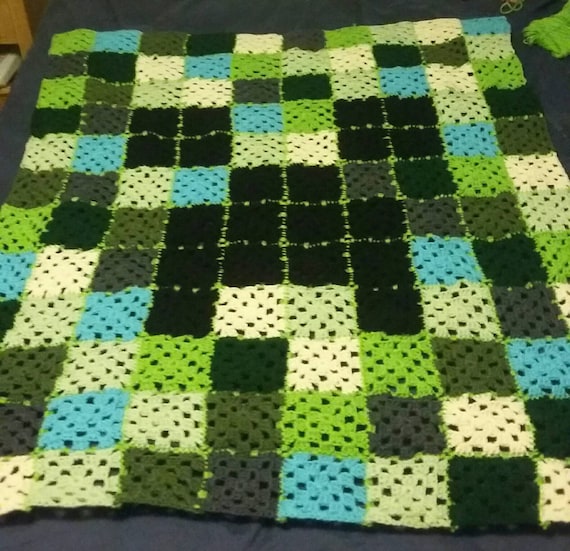 Crochet Minecraft Creeper Blanket by TheMadisonsCrafts on Etsy