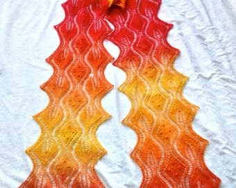 Wool lace leaves hand-knit scarf