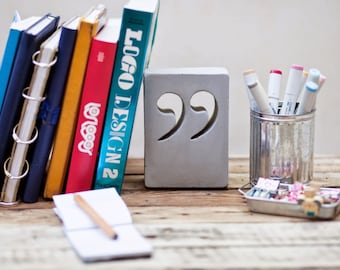 Concrete quotation marks bookends, modern Concrete Bookends, modern bookends, Housewarming gift, shelf decor, office bookends, grey bookends