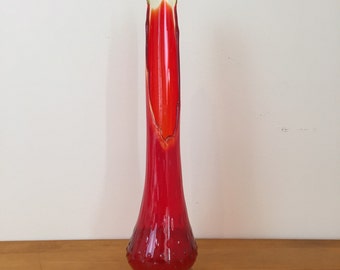 60s L. E. Smith Red Flame Footed Glass Vase