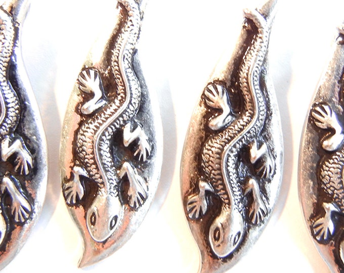 4 or 2 Pairs Small Antique Silver-tone Lizard Pendants