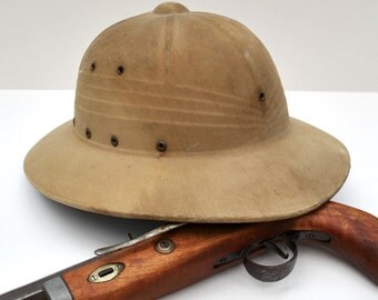 Vintage 1940s safari hat pith helmet, WWII military helmet, Dr. Livingstone Halloween costume, original military helmet