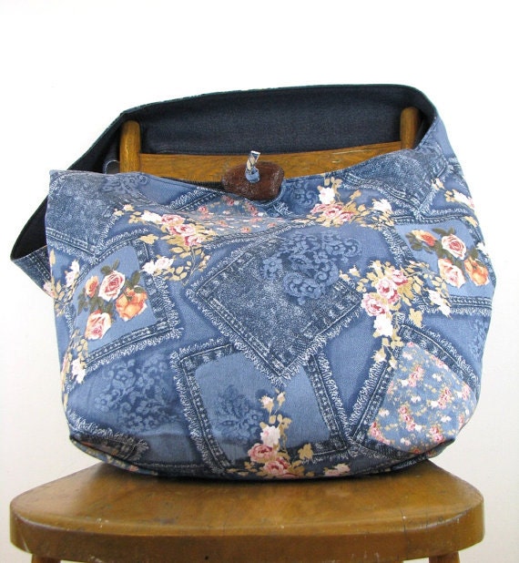 Hobo Treaty Large Crossbody Bag
