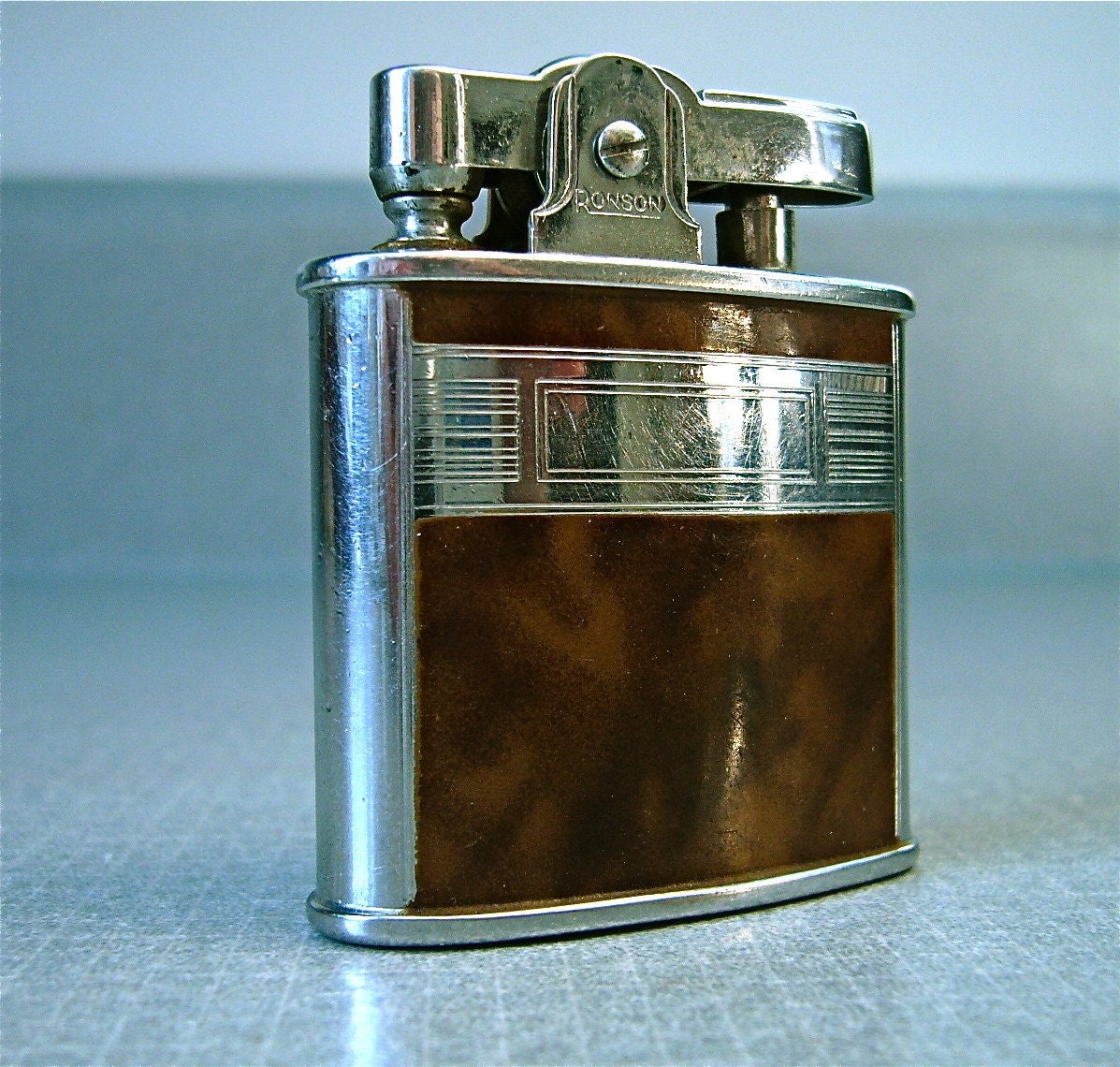 vintage-cigarette-lighter-by-ronson-maximus