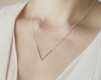 Silver V Necklace/ Minimal V Necklace/ Layered V Necklace/ Simple V Necklace/ Dainty Necklace/ Minimalist Jewelry/ Thin V Necklace
