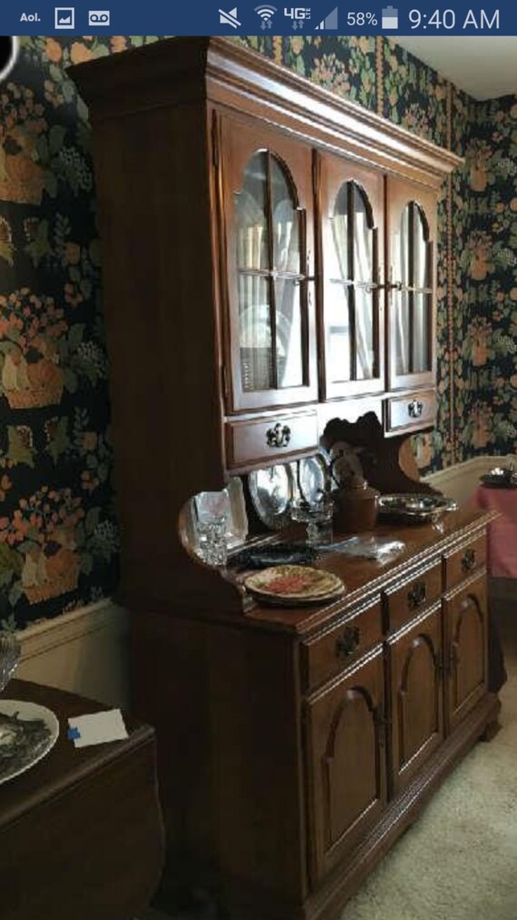 Ethan Allen china hutch breakfront MAPLE by RWAYRESALE