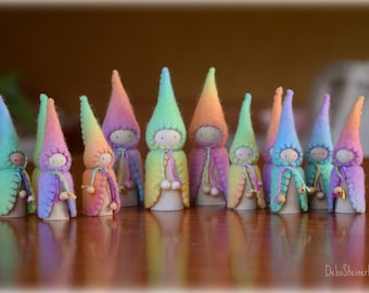 Waldorf Steiner inspired gnomes (6) Peg gnomes- peg dolls-Waldorf/Steiner toys-Waldorf dolls- felt gnomes-Seasonal table- Debs Steiner Dolls