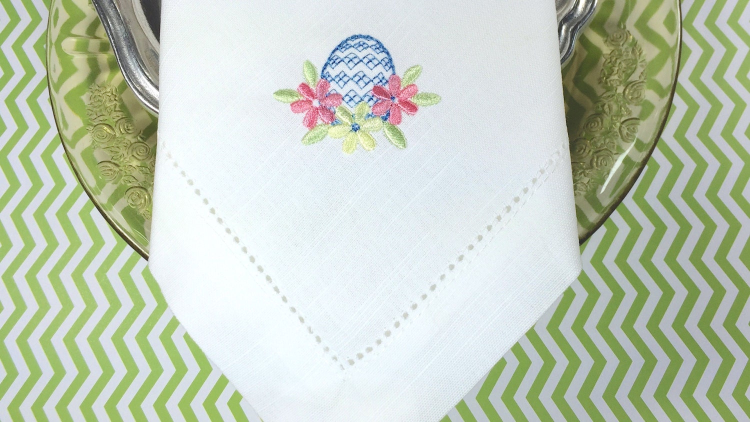 Egg Easter Cloth Napkins Set of 4 Easter Napkins Easter