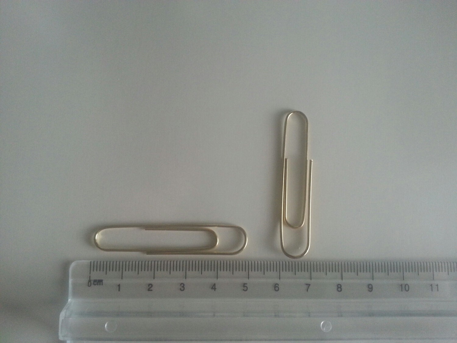 25 Large Gold Paper Clips from thingsbylengleng on Etsy Studio