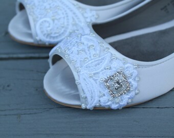 ivory pointed toe flats