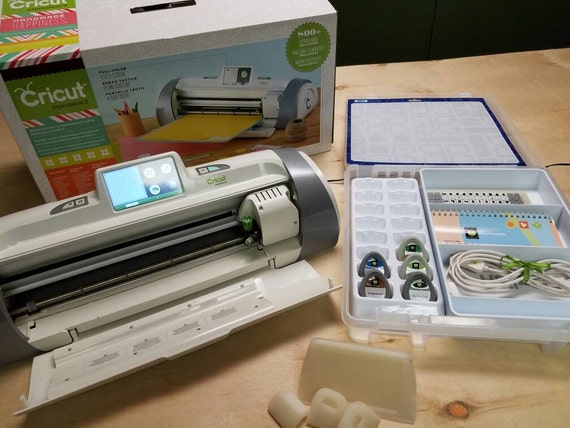 Cricut Expression 2 Cutting Machine Nearly New In Original