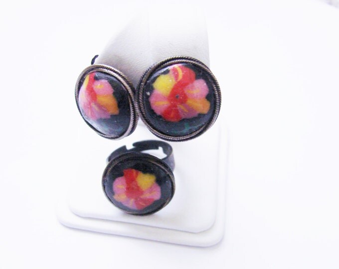 Unique Vintage Floral Hand Painted Japanned Ring & Earrings / Demi Parure / Black Red Yellow Pink / Jewelry / Jewellery