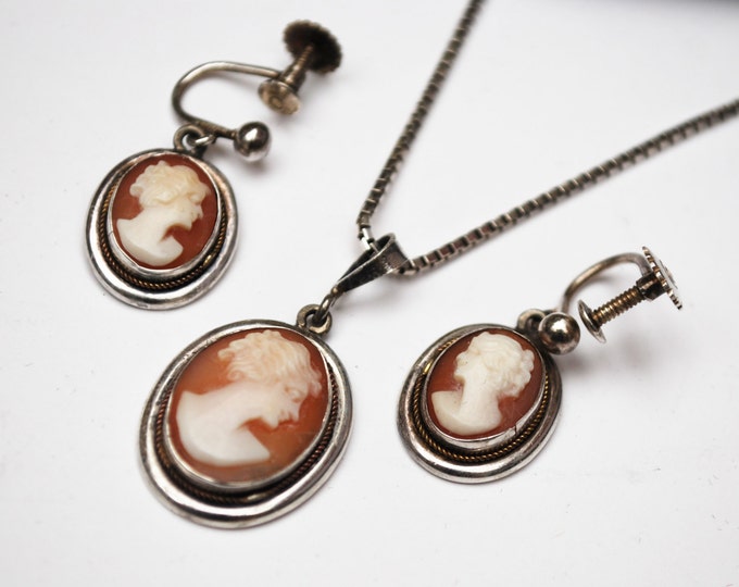 Shell Cameo 800 Silver Necklace and earring set. screw back earrings pendant on sterling Italy box chain