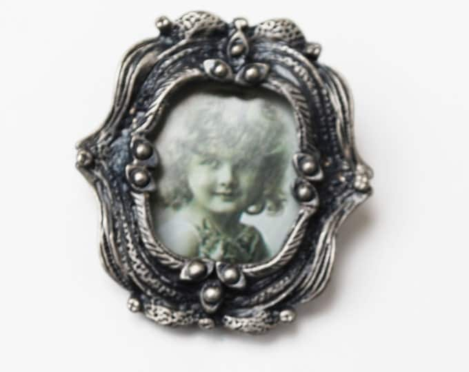 Pewter Photo frame Brooch Oval picture frame pin