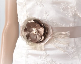 Taupe Wedding Floral Belt - Bridal Floral Sash - Wedding Taupe Flower Sash - Wedding Belt - Bridal Floral Belt - Flower Brooch