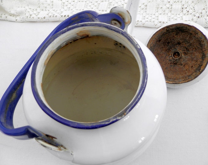 Vintage French Enamelware White and Blue Kettle / French Country Decor / Vintage Kitchenailia / Kitchenware / Retro Home Interior / Ruistic