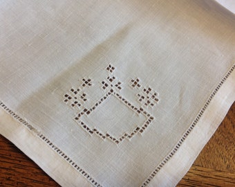 White Linen Napkins Six Linen Napkins Vintage White Embroidered Linen Napkins