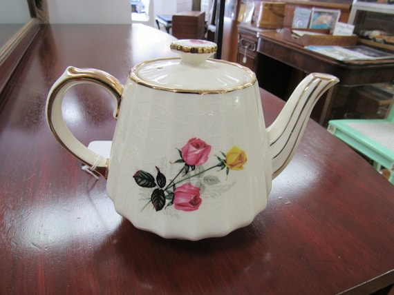 Floral Sadler Teapot