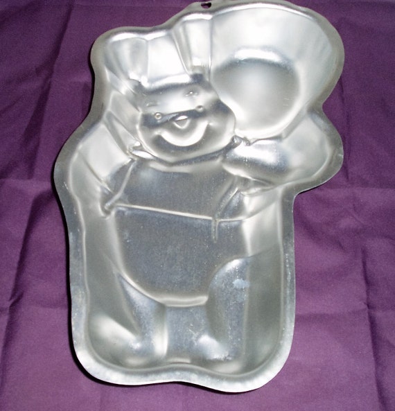 Vintage Cake Pan 117