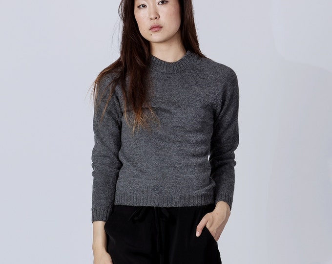 Fitted rib trim pullover in baby alpaca / wool sweater in gray charcoal navy black ivory taupe camel crewneck pullover gray alpaca sweater