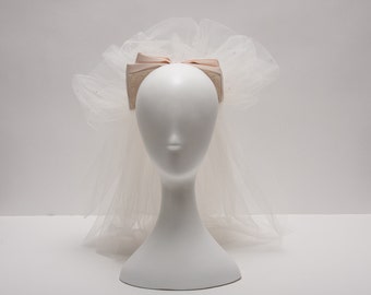 white + soft pink bow wedding veil vintage 1980s • Revival Vintage Boutique