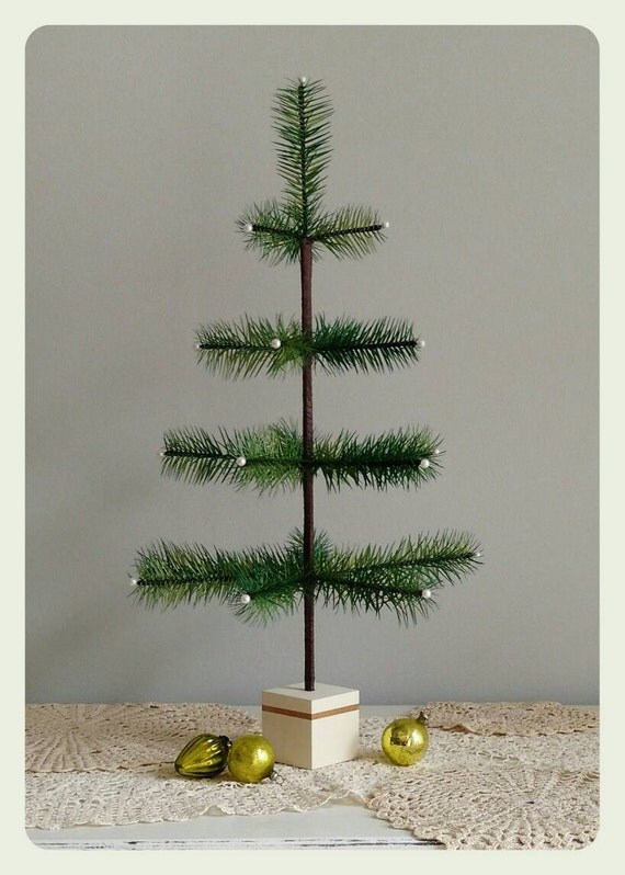 Small Green Goose Feather Christmas Tree with White Beaded
