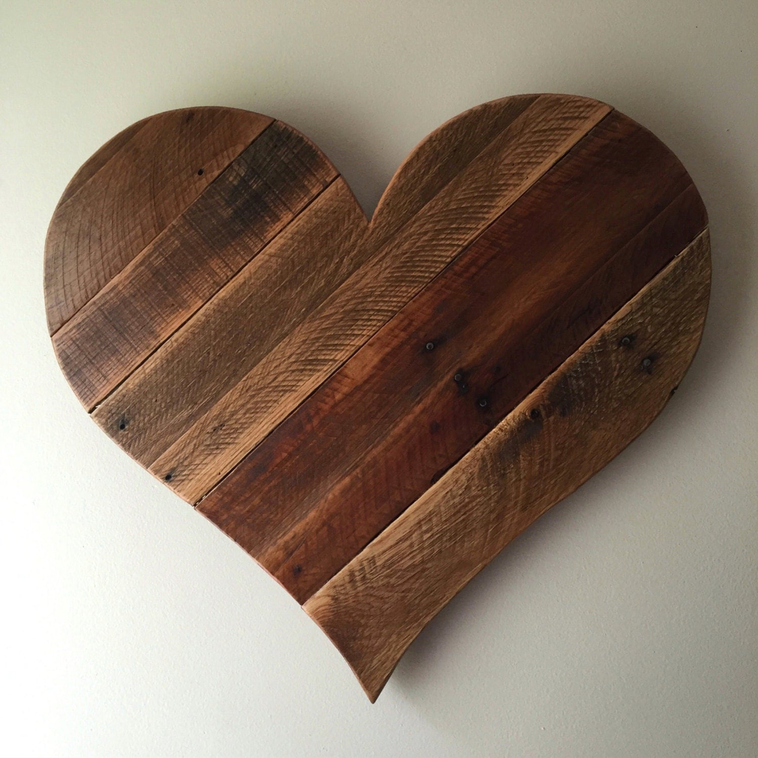 Rustic Reclaimed 27 Large pallet wood Heart wall