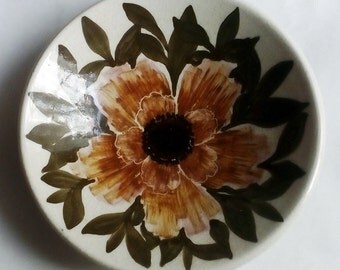 Vintage British ceramic plate Jersey pottery floral motifs hand painted home decor, 70s, designer and manufacturer supplying ceramics