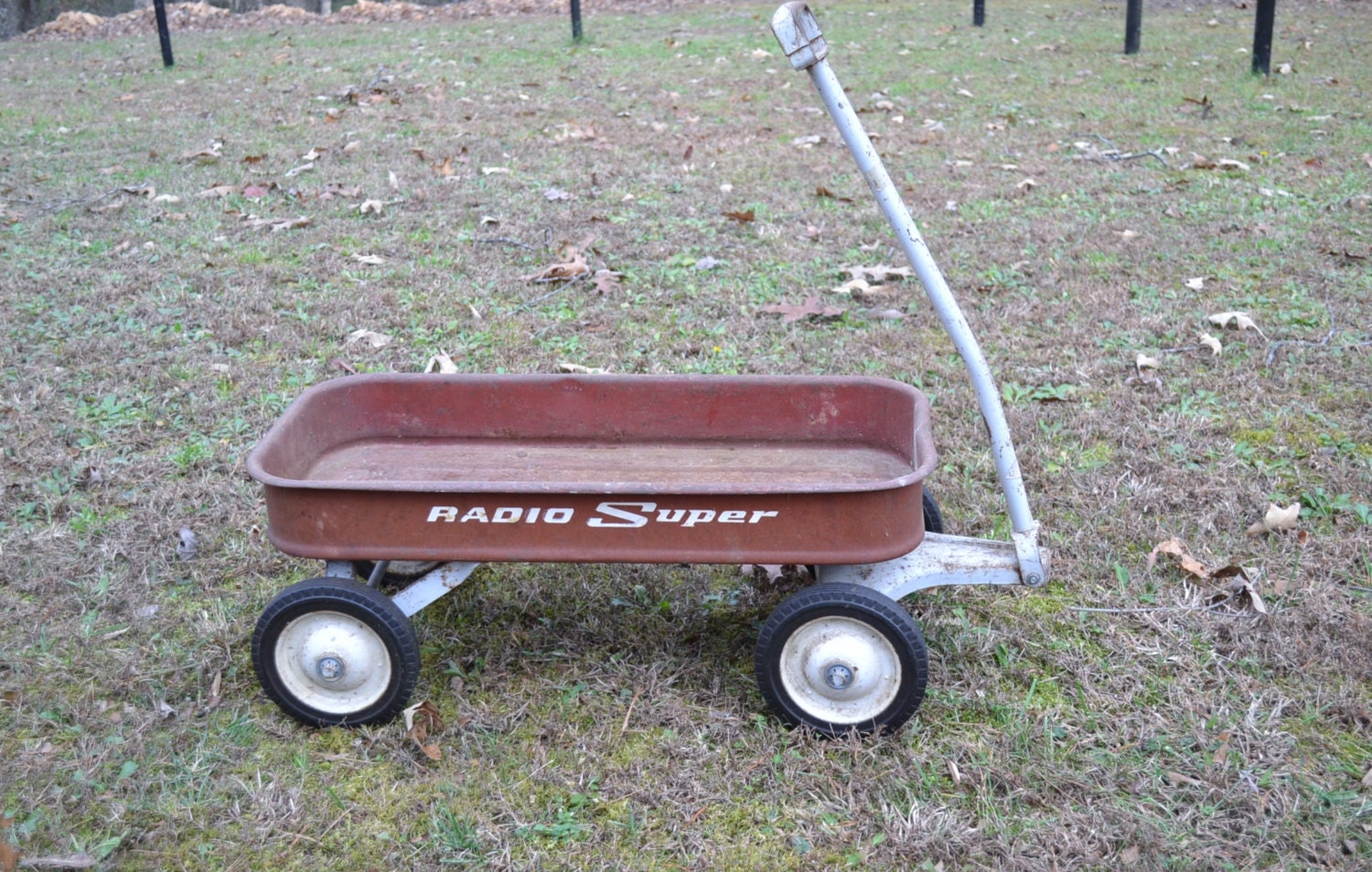 Vintage Metal Red Wagon Radio Super Toy Rustic Photo Prop