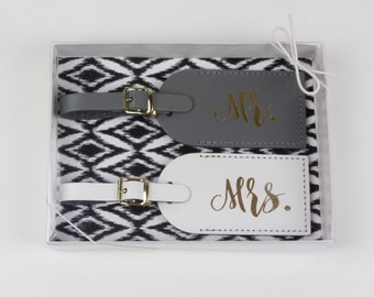 Mr and Mrs Luggage Tags | Bride and Groom Tags | Honeymoon Luggage Tags | Bridal Shower Gift | Mr and Mrs Gift |Leather Luggage Tag