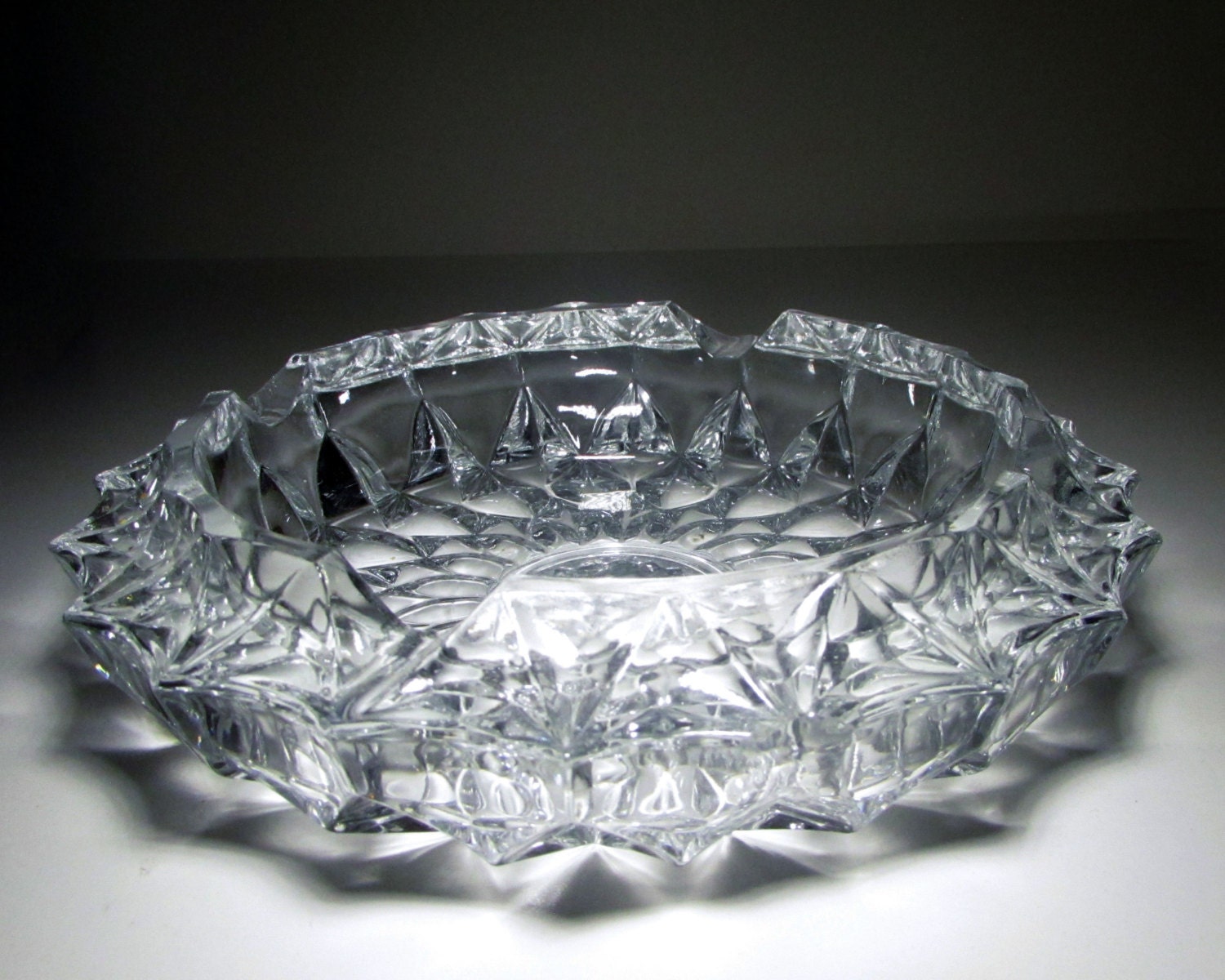 Vintage Heavy Crystal Glass Diamond Cut 7 Ashtray 4