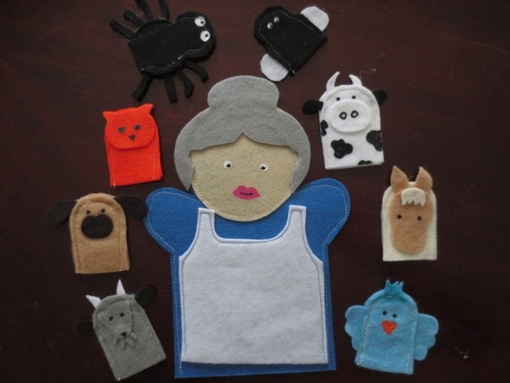 Items similar to There was an Old Lady who Swallowed a Fly. Puppet set ...