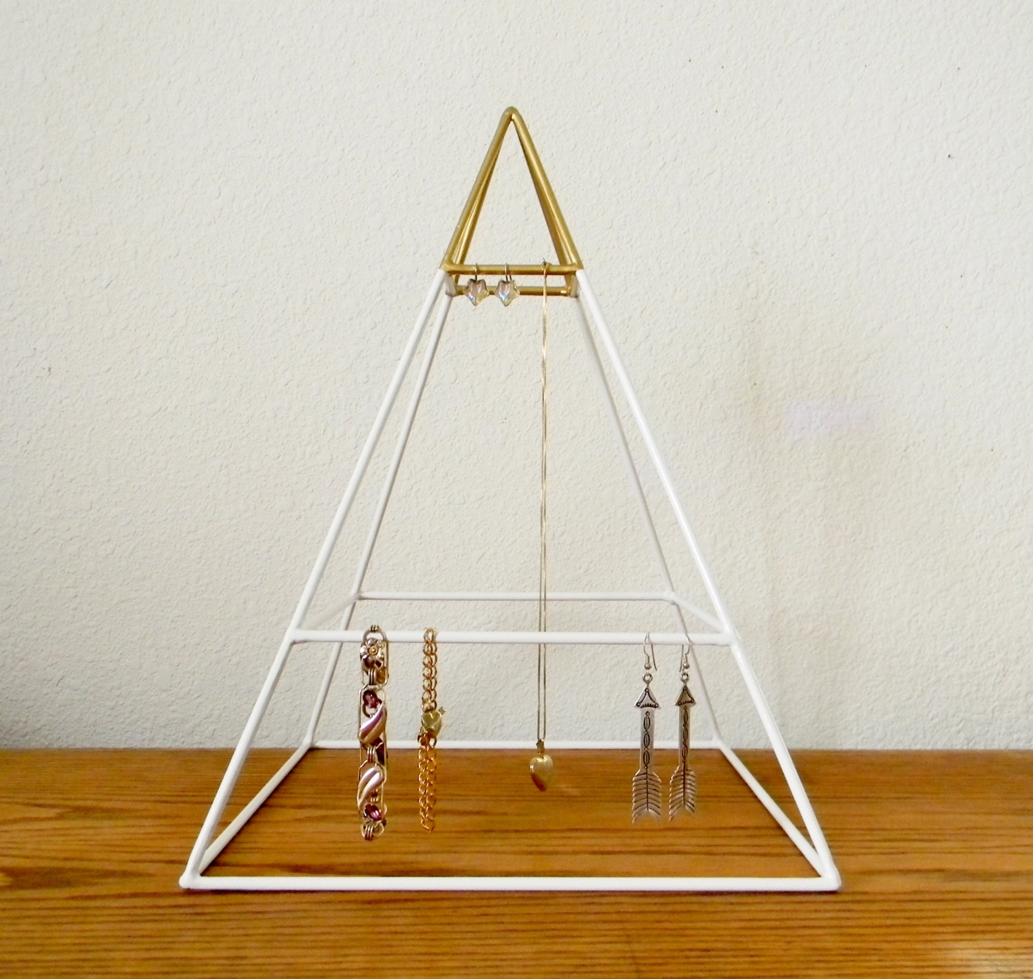 Tall Welded Pyramid Jewelry Organizer in White and Gold