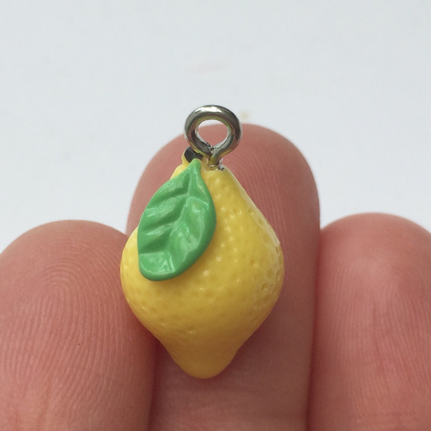 4 Lemon Charms Resin 19 x 12mm SC863