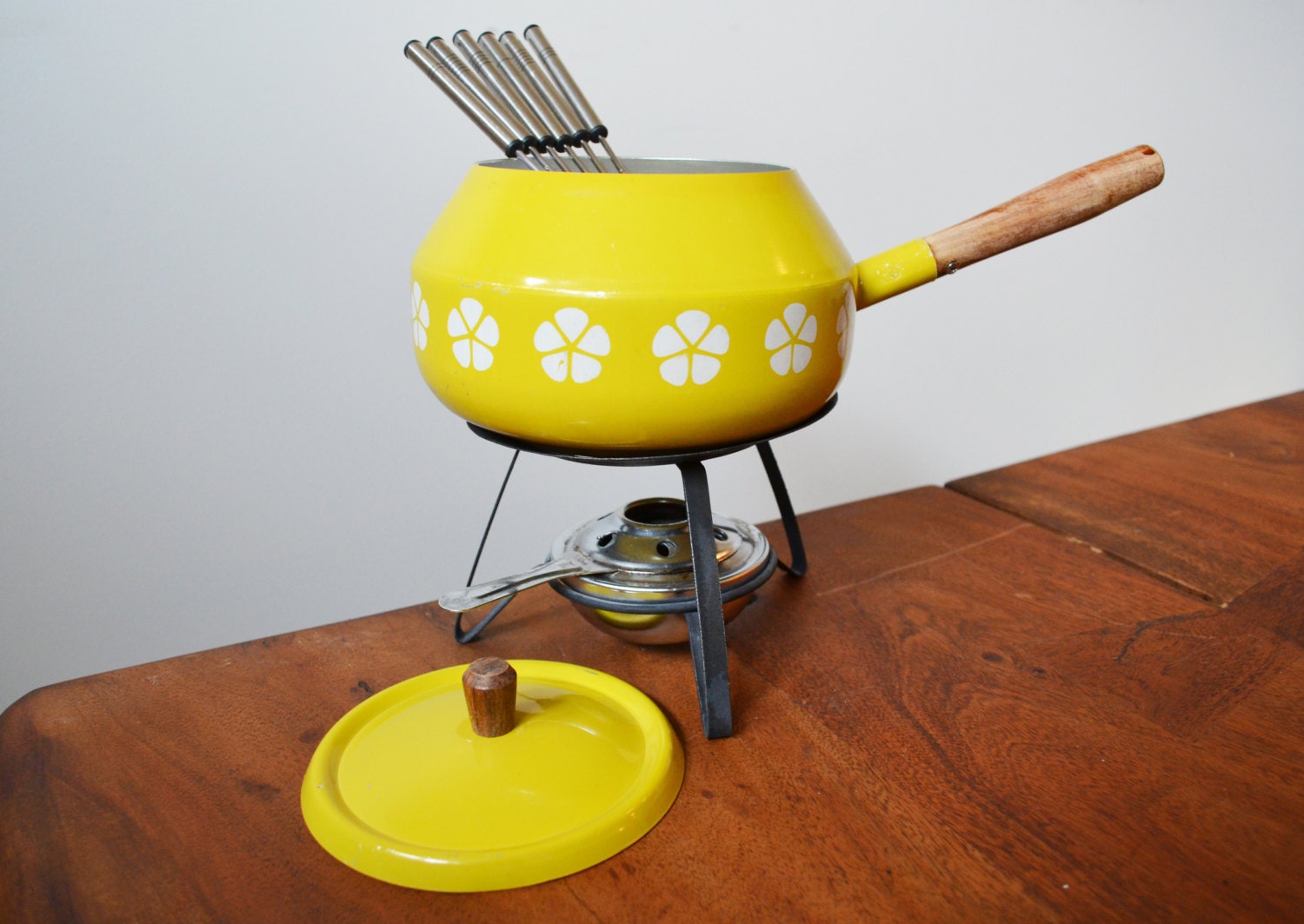 Vintage Enamelware Swiss Fondue Pot with stand by Trashtiques