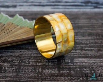 Shell Bangle, Brass Bangle, Wide, Yellow,Bracelet,Ethnic Bangle, Bohemian,Statement Piece, Unique,Chunky, Colorful, Boho Chic, Bold,Contrast