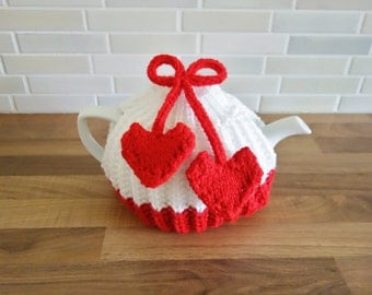 Red and White Tea Cosy - Heart Tea Cozy - Medium Cosy - Valentines Tea Cosy (MADE TO ORDER)