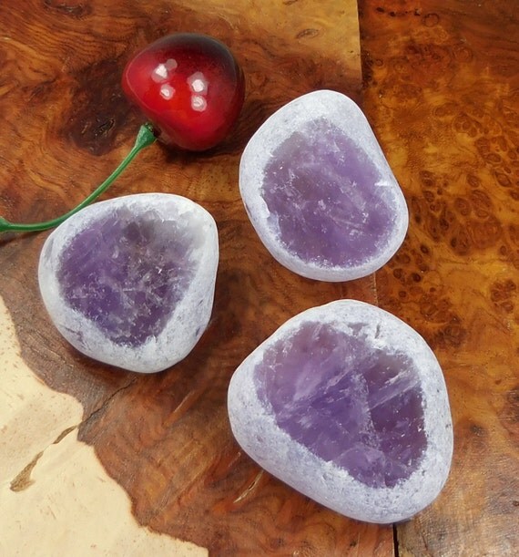Emma Eggs Purple Raw Handmade Amethyst Crystal by AmazingCrystals