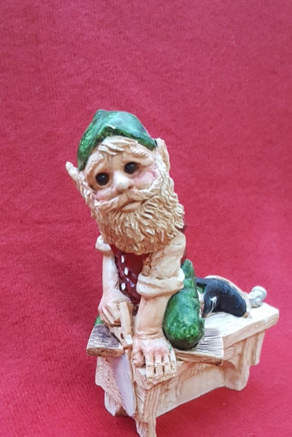 united design elf figurine legend of santa by united design elf figurine legend of santa by